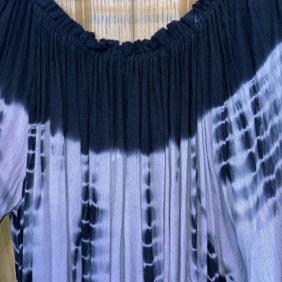 Black and Gray Tie-Dye Off-Shoulder Dress - Picture 3 of 5